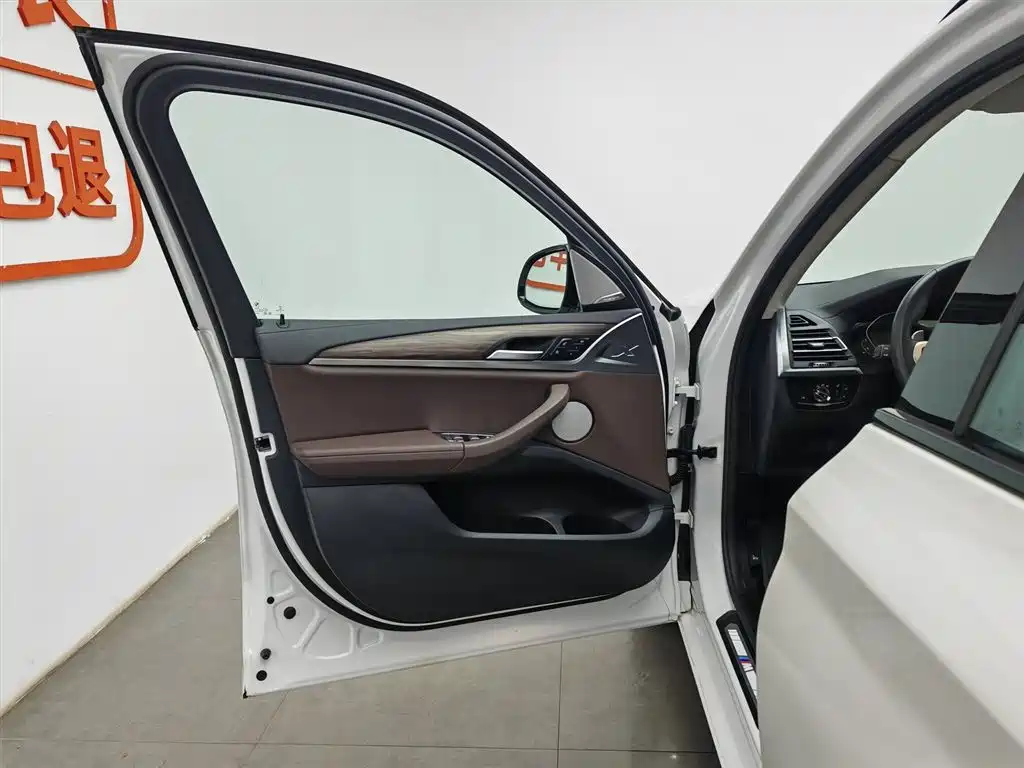 BMW X3 2022 xDrive30i Leading M Night Package фото 8