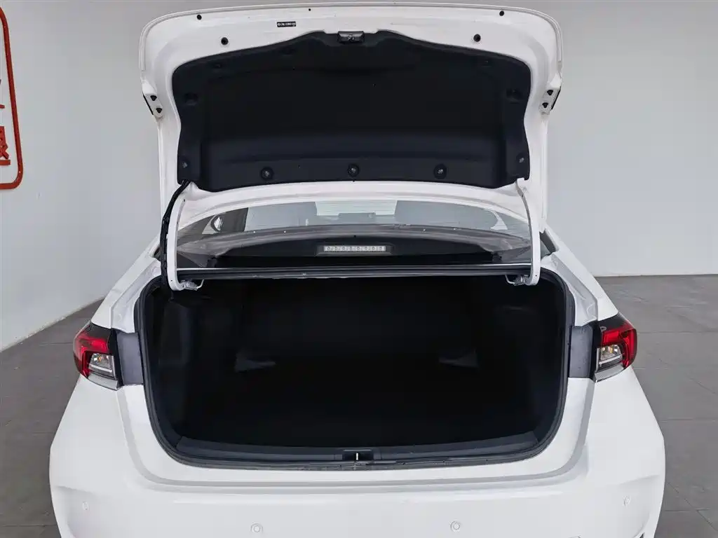 Toyota Corolla 2022 TNGA 1.5L CVT Pioneer Edition фото 16