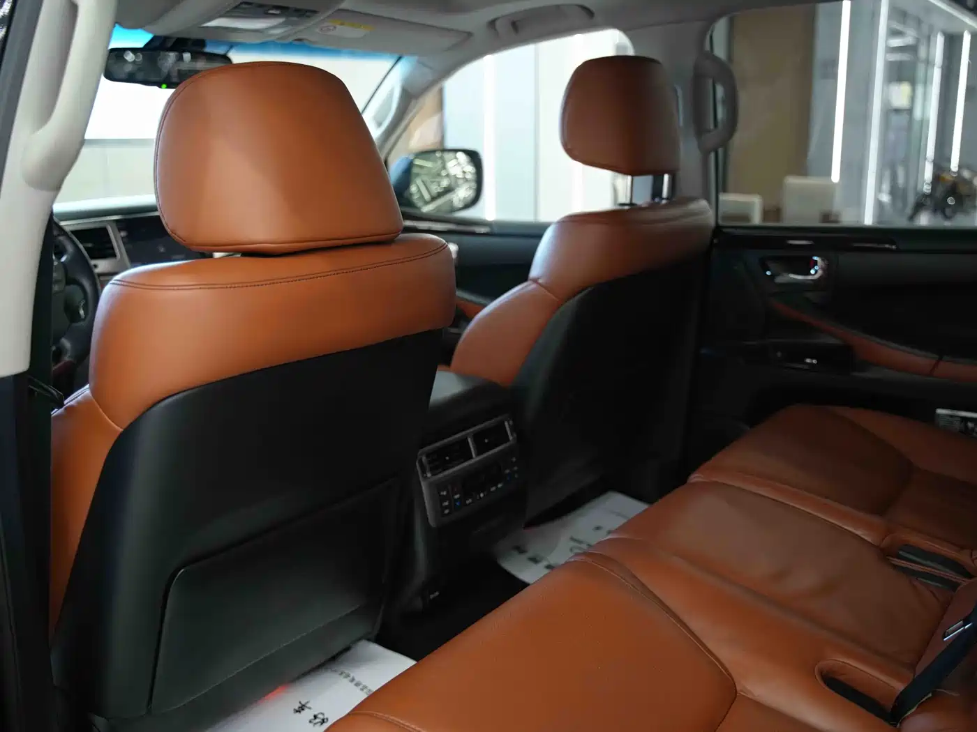 Lexus LX 2012 Model 570 фото 14