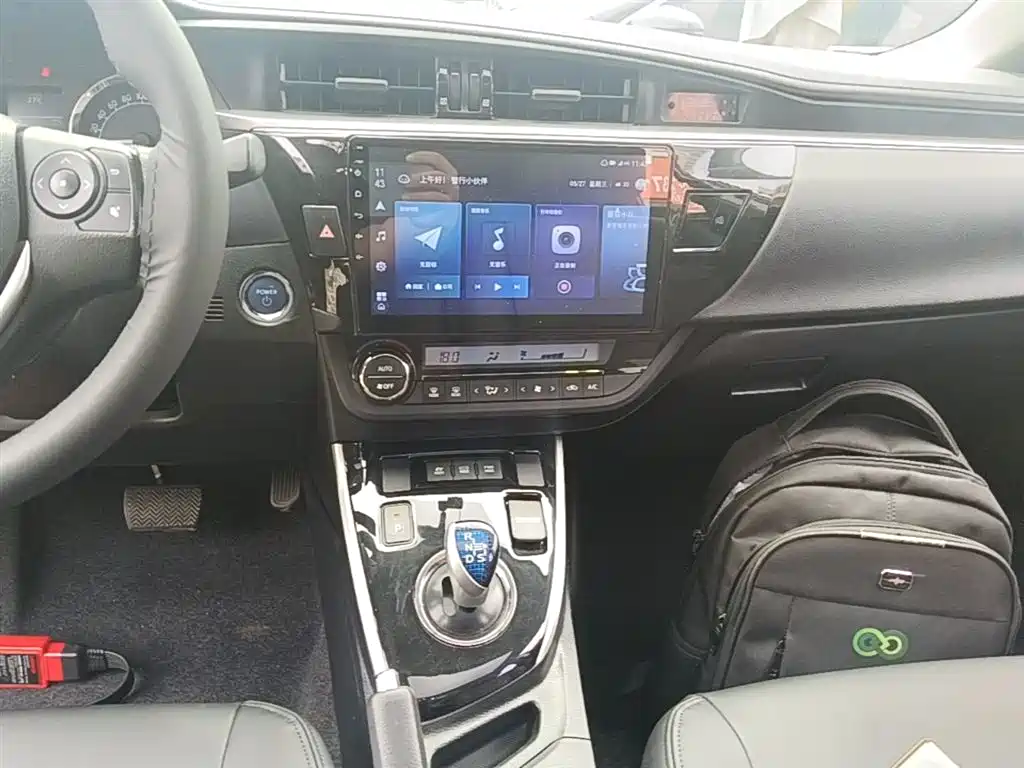 Toyota Levin 2016 Hybrid 1.8H GS E-CVT Elite Sunroof фото 13