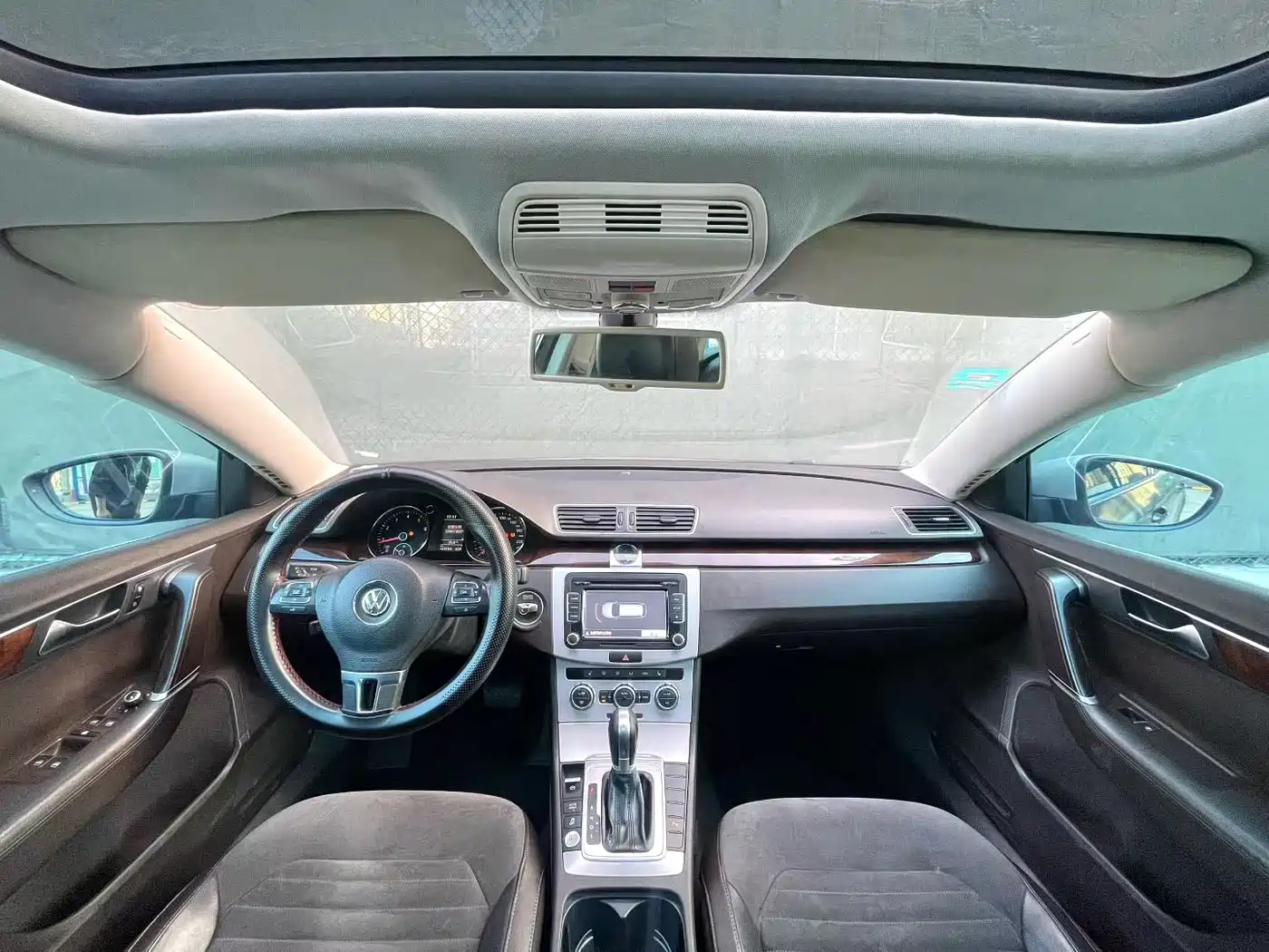 Volkswagen Magotan (Import) 2012 Wagon 2.0TSI Comfort фото 6