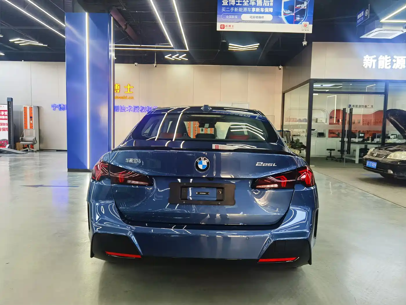 BMW 2 Series 2025 225L M Sport Moonlight Package фото 5