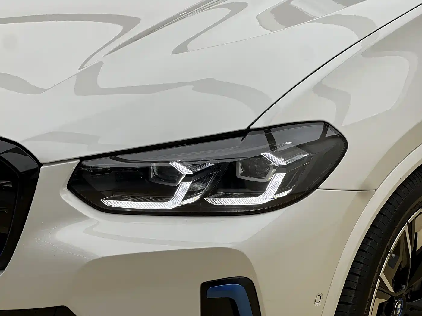 BMW iX3 2021 2022 Innovation Leader