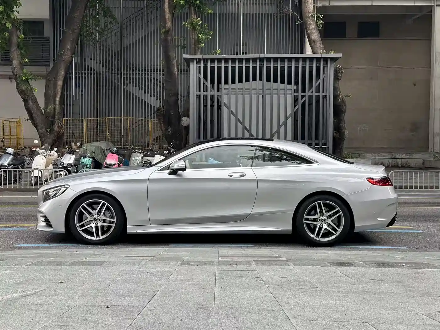 Mercedes-Benz S-Class 2018 Model S 450 4MATIC Coupe фото 3
