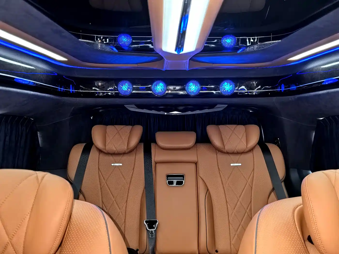 Mercedes-Benz V-Class 2022 V 260 L Long Wheelbase Prestige Edition фото 18