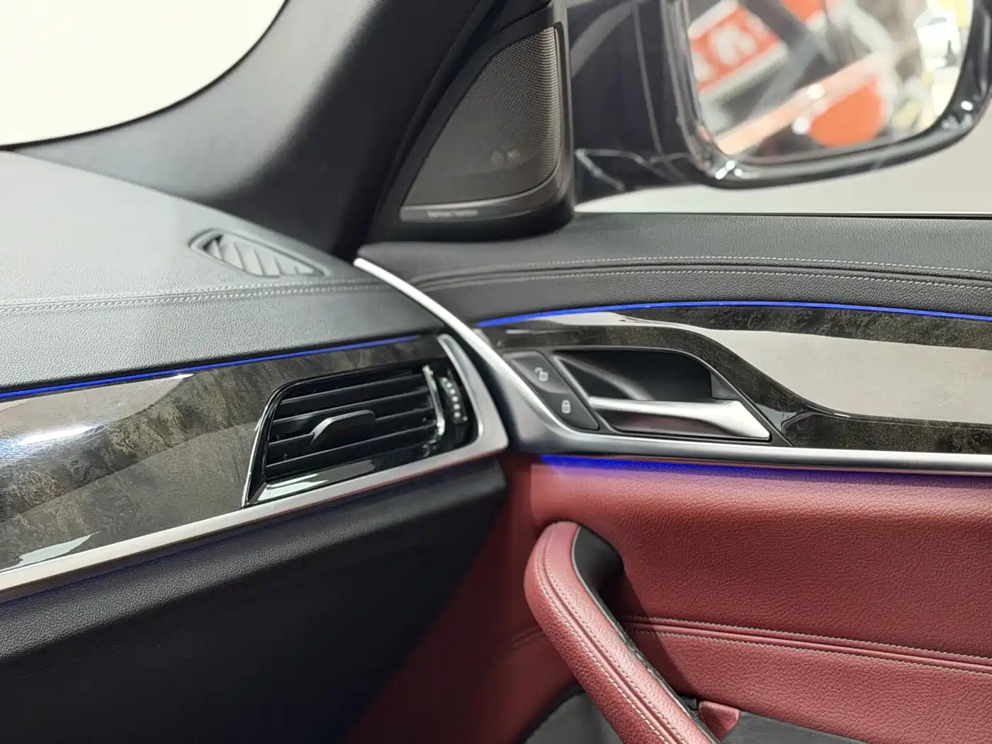 BMW 5 Series 2020 530Li Exclusive M Sport Package фото 13