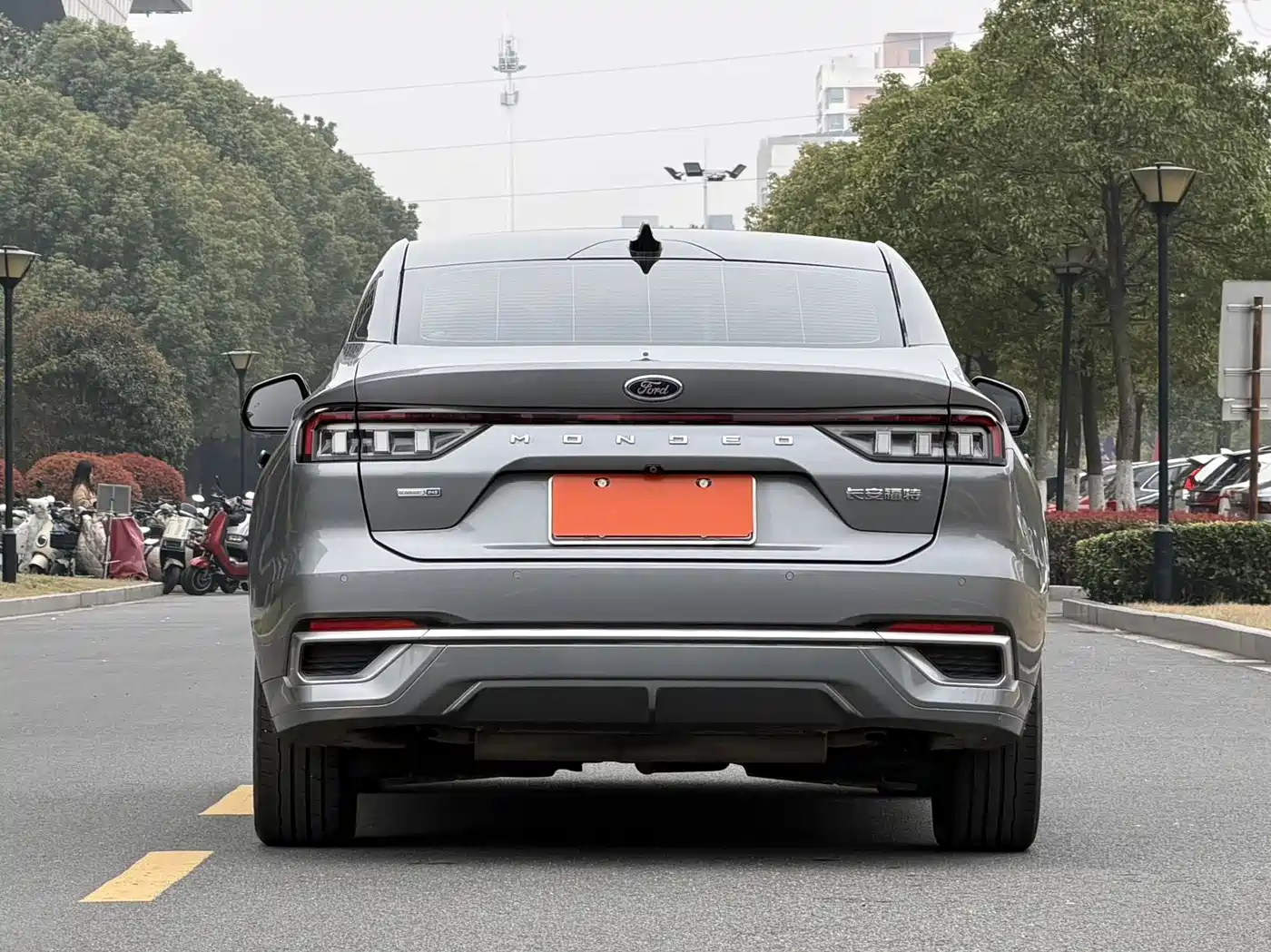 FORD MONDEO