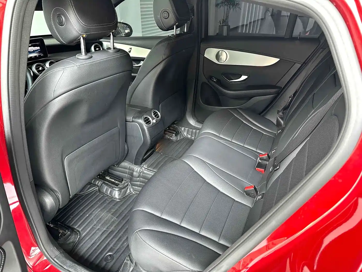 Mercedes-Benz GLC Coupe 2019 GLC 200 4MATIC Coupe SUV фото 10