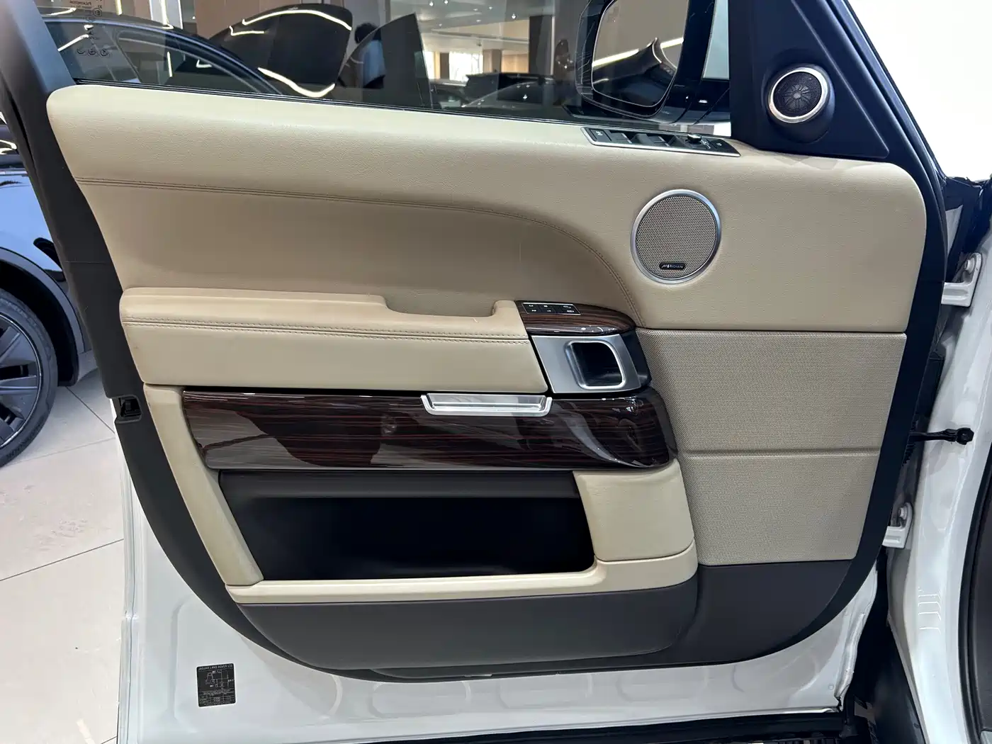 Land Rover Range Rover 2017 3.0 SC V6 Vogue фото 8