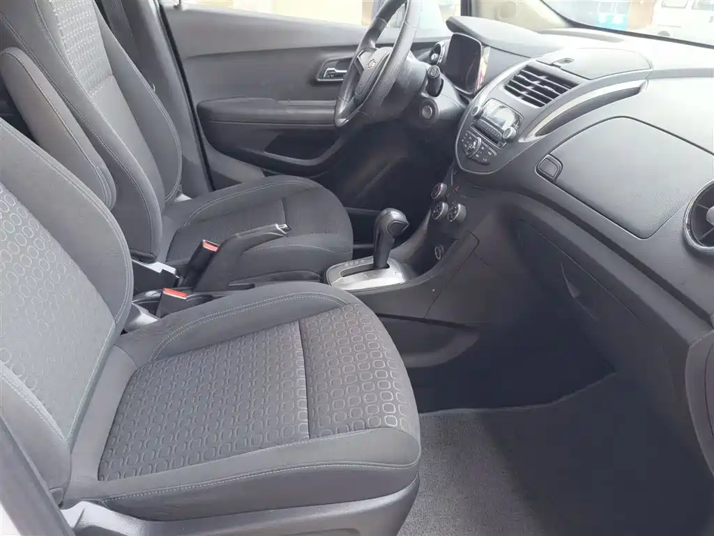 Chevrolet Trax 2014 1.4T Automatic 2WD Comfort фото 13