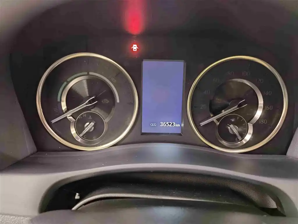 Toyota Vellfire 2021 Crown Hybrid 2.5L HV Supreme Edition фото 8