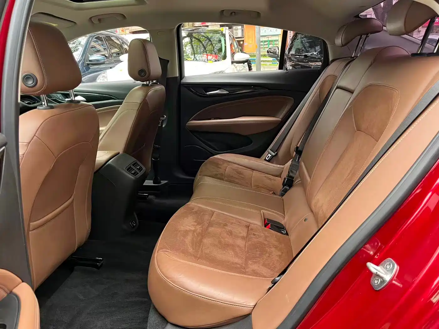 Buick Regal 2019 20T Elite China VI фото 10