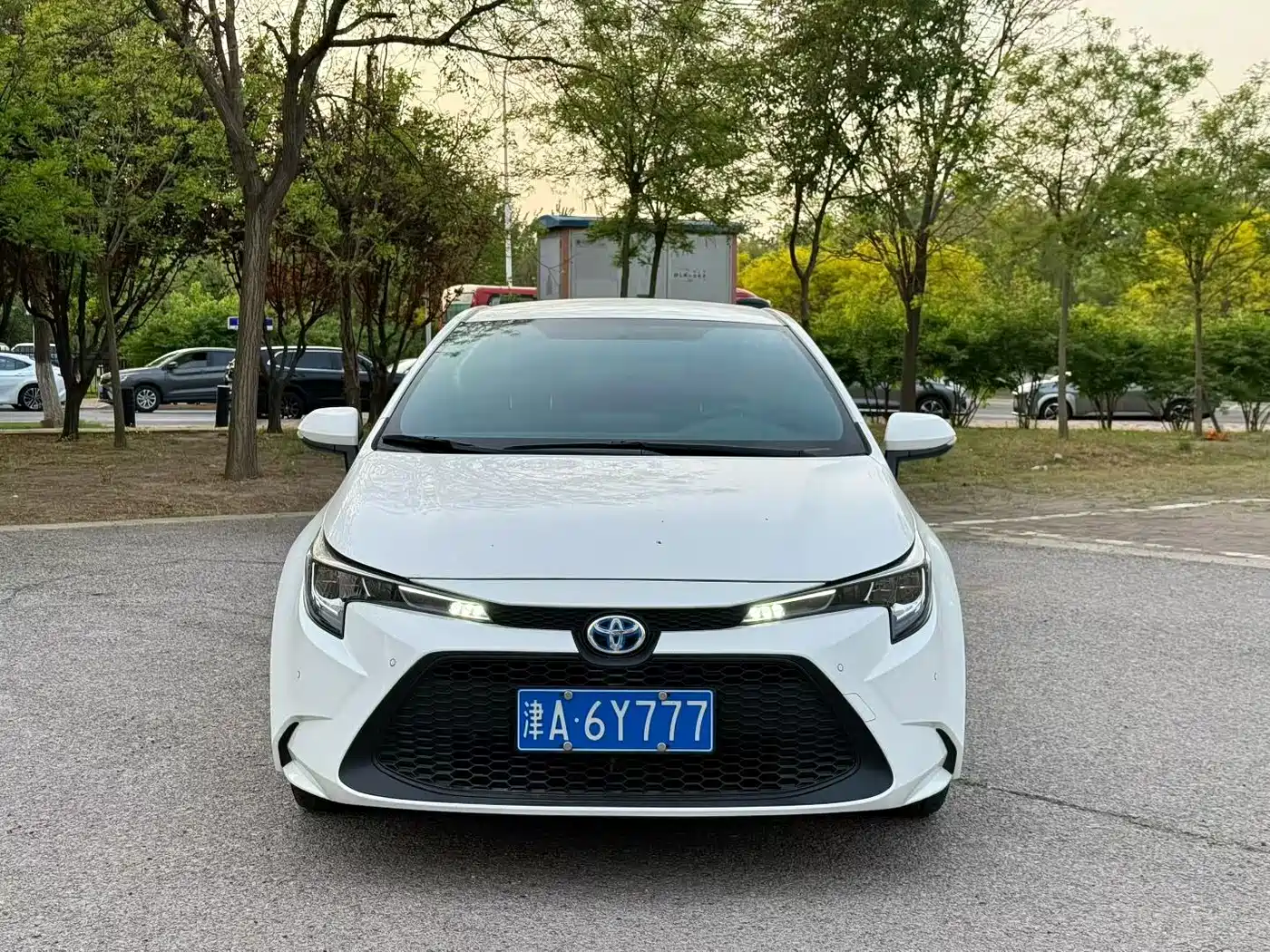 Toyota Levin 2022 Dual Engine 1.8H E-CVT Progressive Edition фото 2