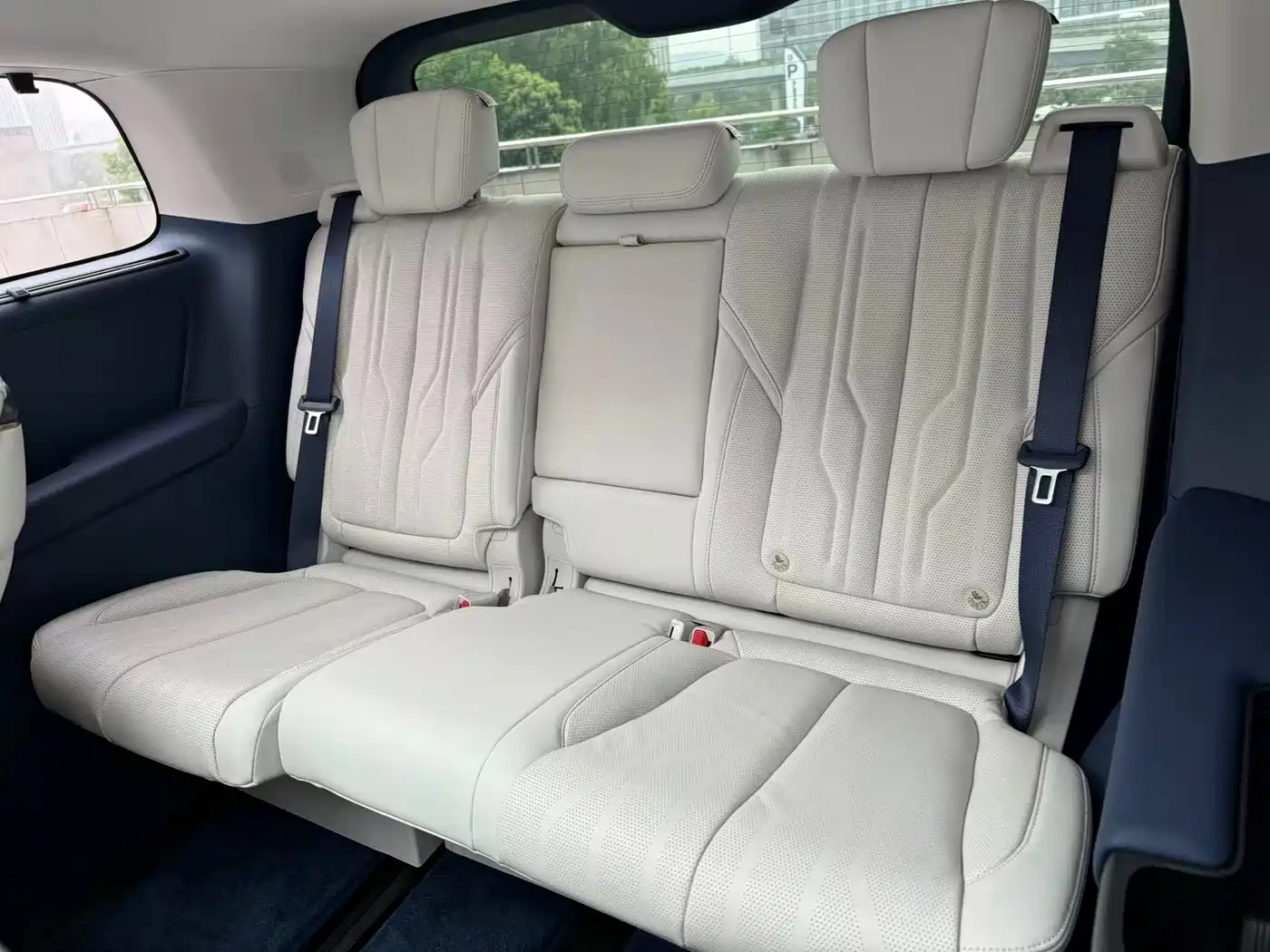 Buick Century 2023 2.0T 7-Seater World Edition фото 10