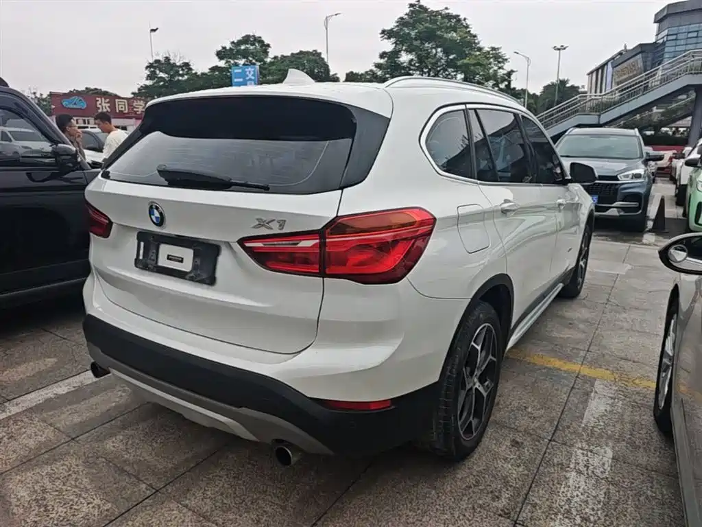 BMW X1 2016 sDrive20Li Luxury Model фото 7