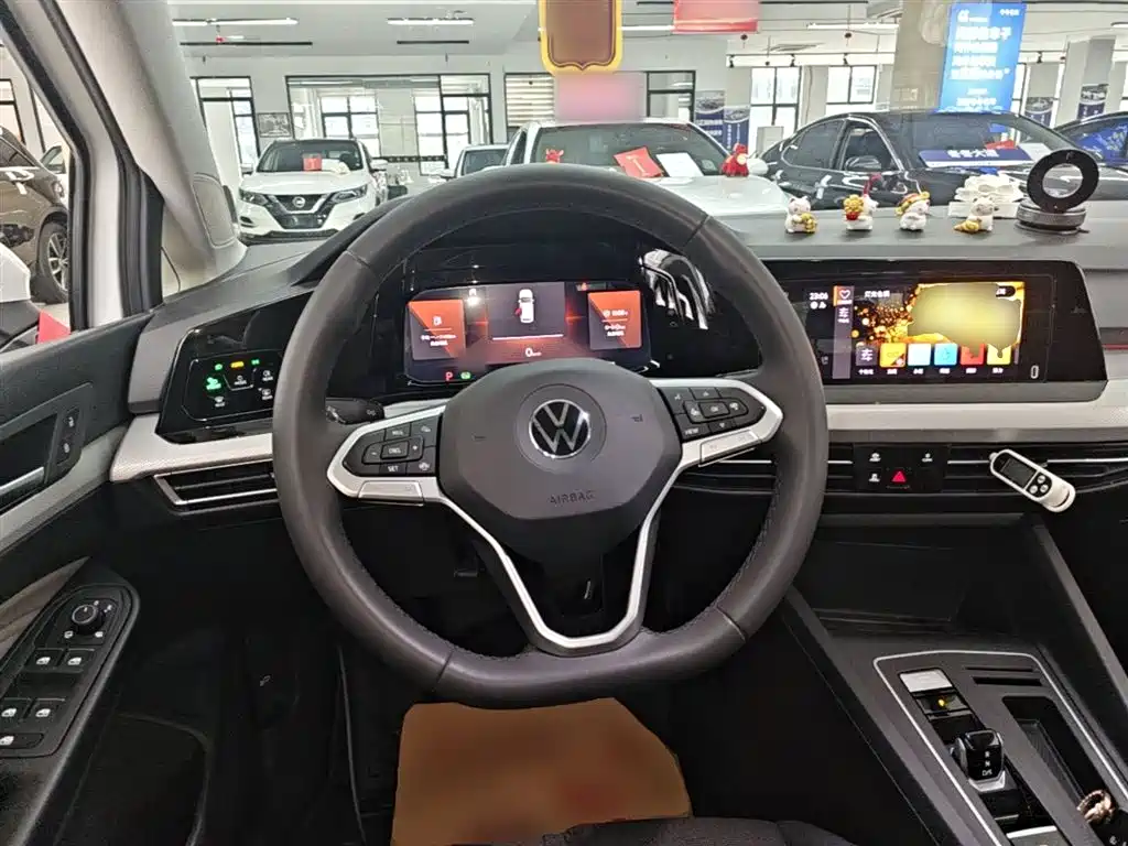 Volkswagen Golf 2023 Facelift 280TSI DSG Pro фото 11