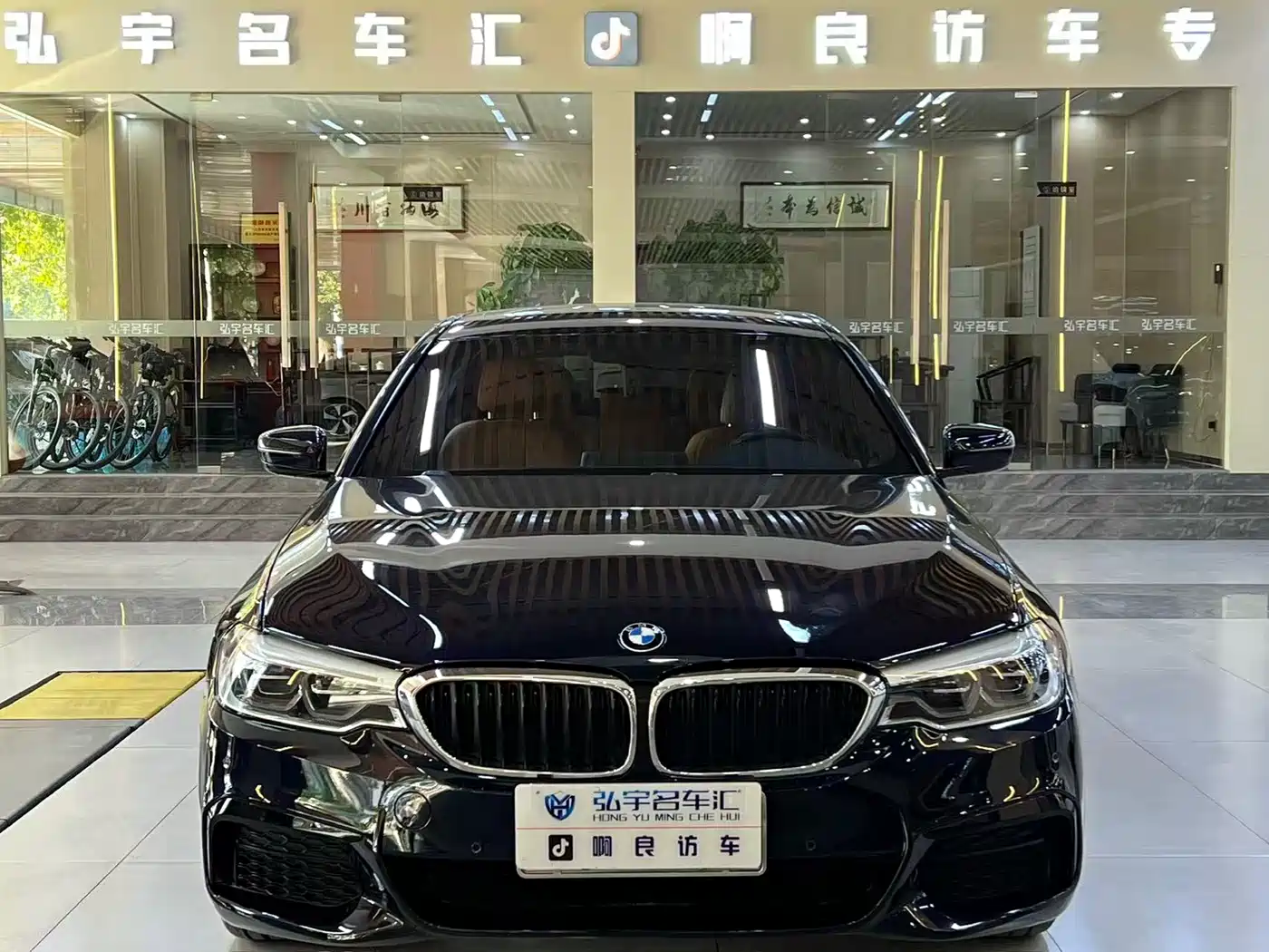 BMW 5 Series 2020 530Li Leading M Sport Package фото 2