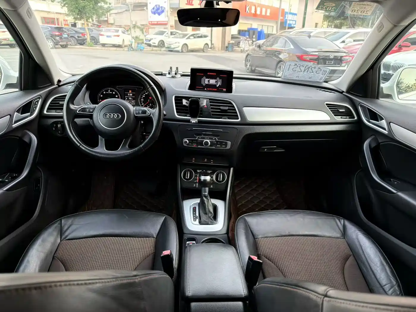 Audi Q3 2018 30th Anniversary Edition 30 TFSI Fashion фото 6
