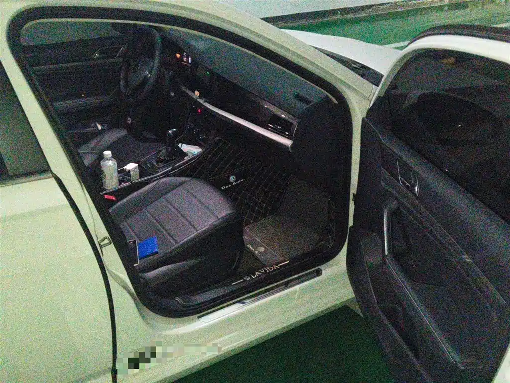 Volkswagen Lavida 2021 1.5L Auto Comfort Edition фото 19