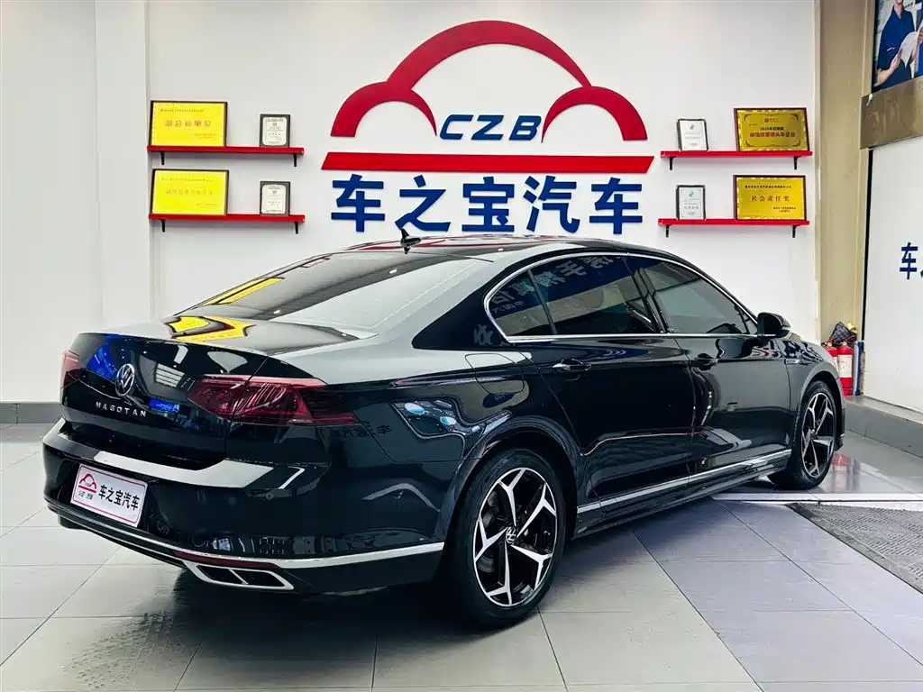 Volkswagen Magotan 2023 Model 2 Million Commemorative Edition 330TSI DSG Luxury фото 5