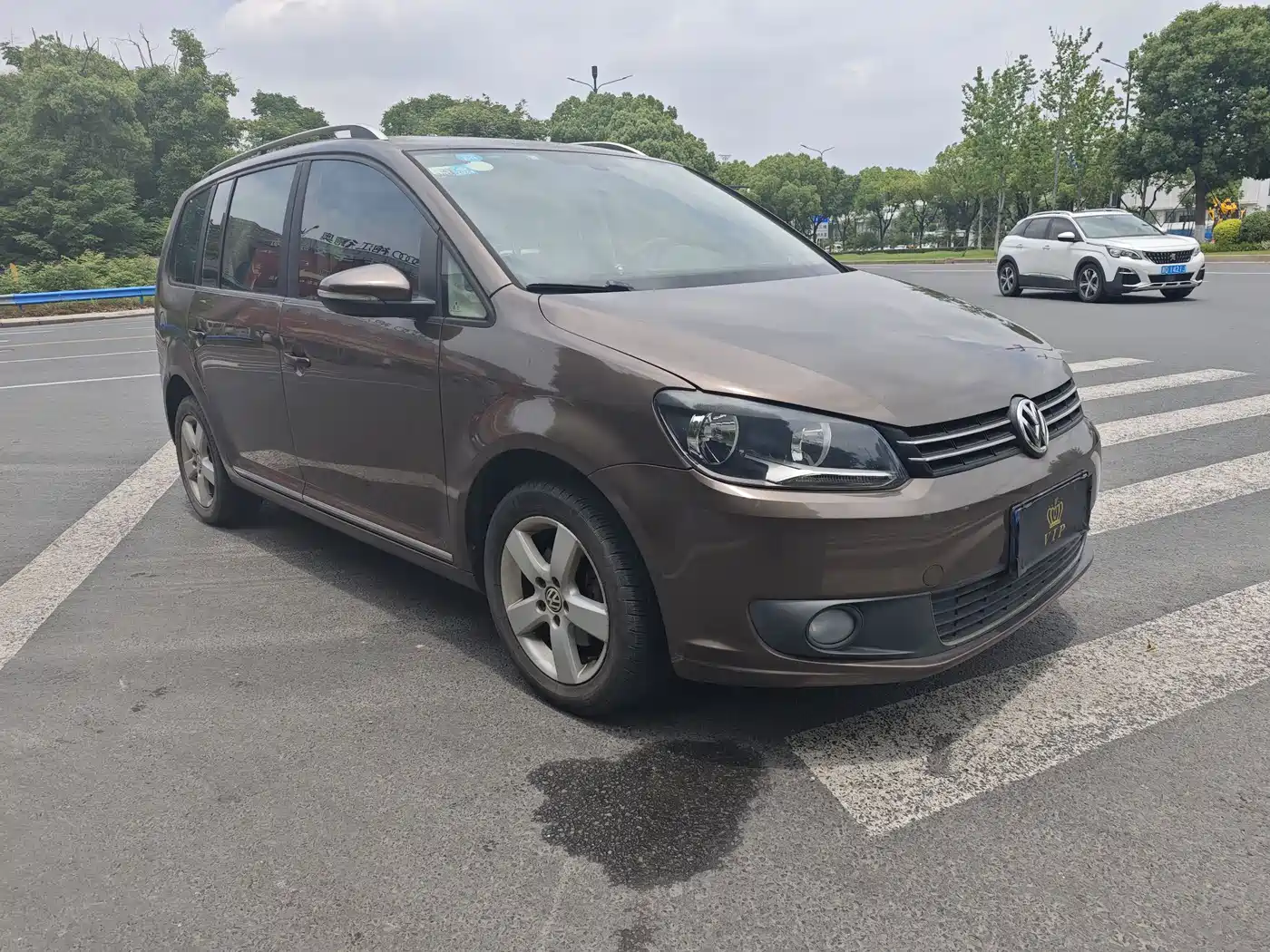 Volkswagen Touran 2013 1.4T DSG Comfort 5-seater фото 3