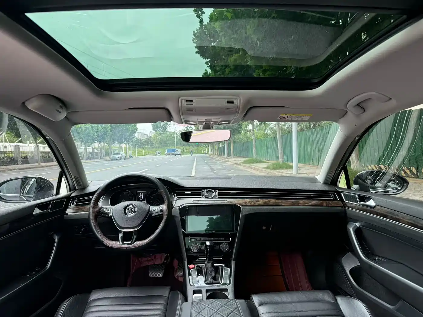 Volkswagen Magotan 2018 Facelift 330TSI DSG Luxury фото 7