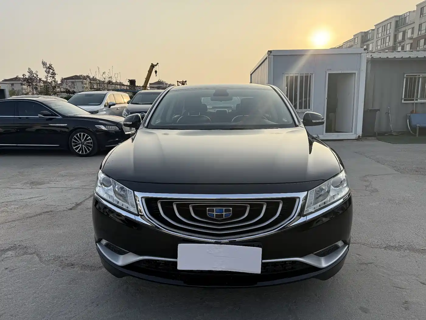 Фото 2 - Geely Borui