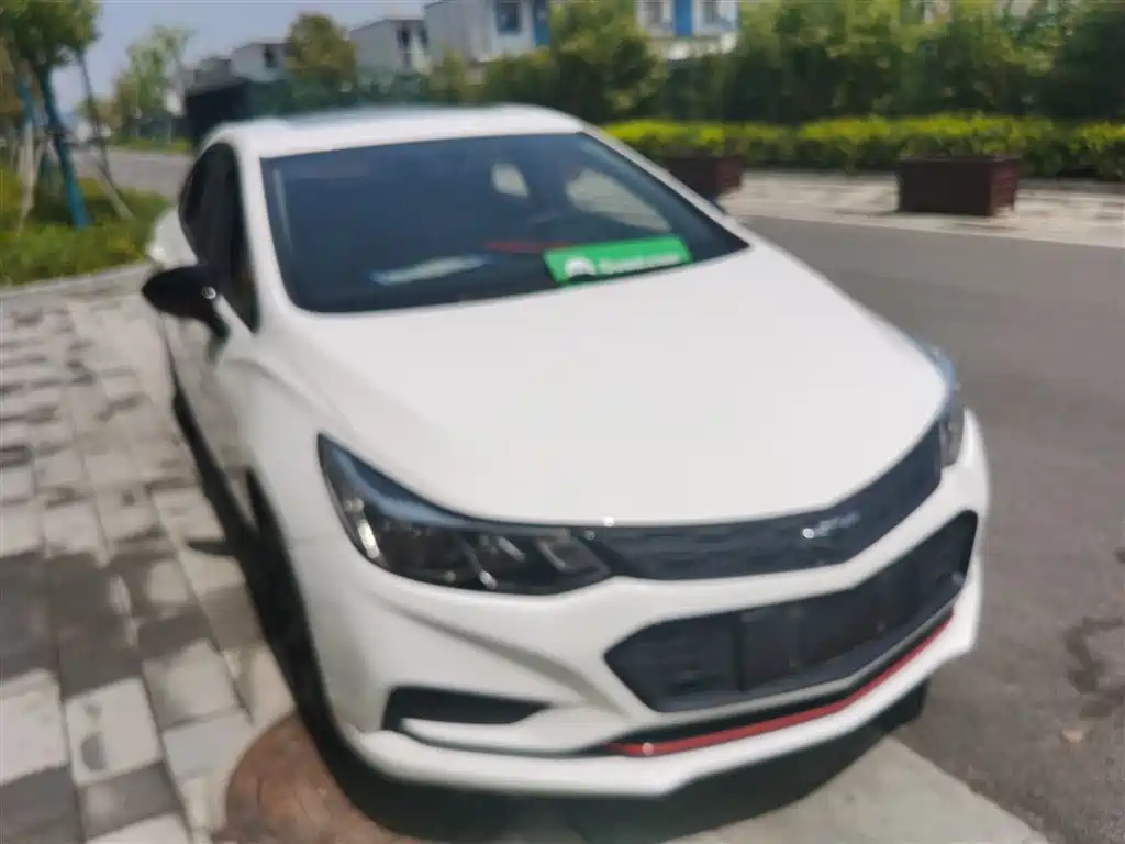 Chevrolet Cruze 2018 Redline 320 Automatic Pioneer Edition фото 4