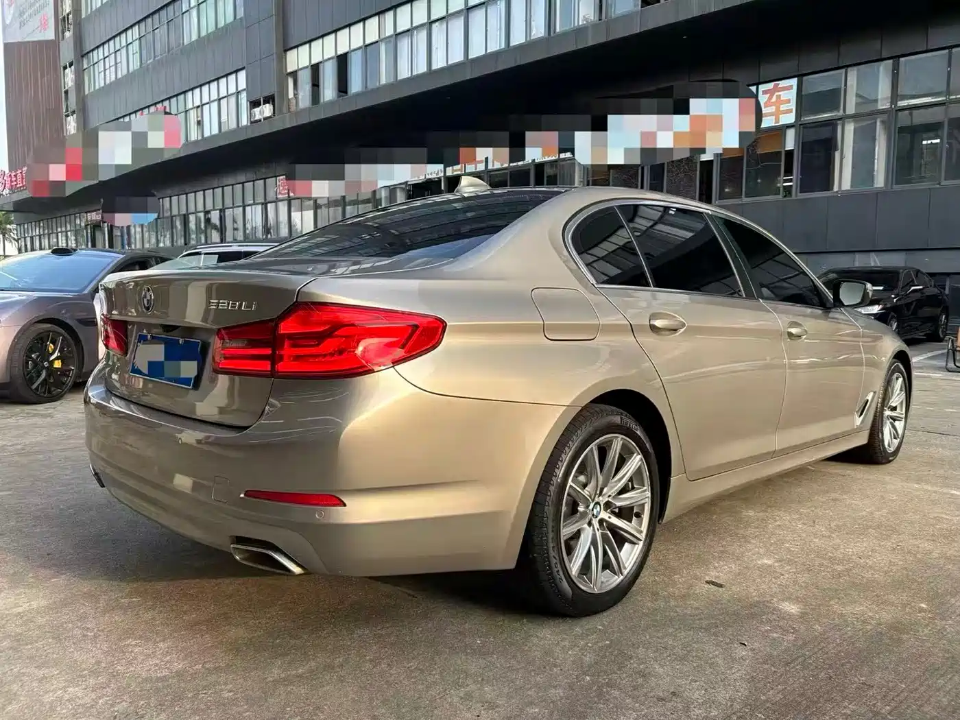 BMW 5 Series 2018 528Li Launch Special Edition фото 7