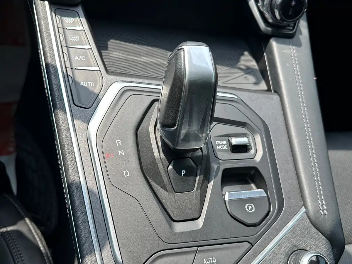 Lynk & Co 01 2021 2.0TD 2WD Pro фото 13