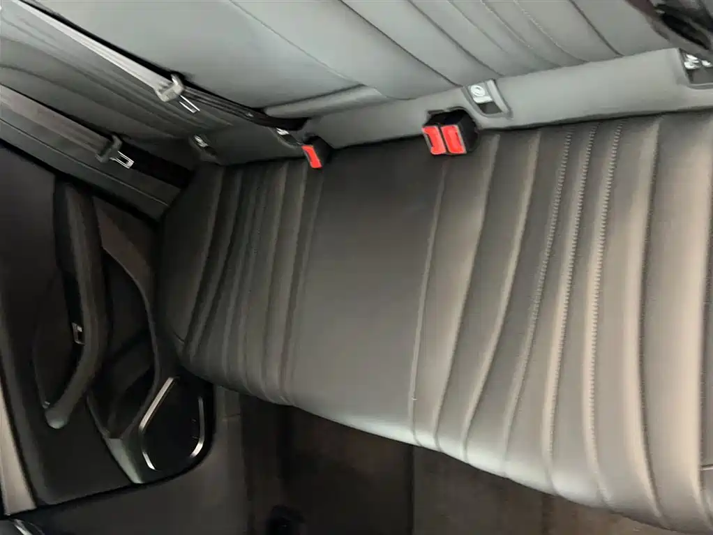 Hongqi H5 2023 2.0T Auto Smart Connect Flag Enjoy фото 13