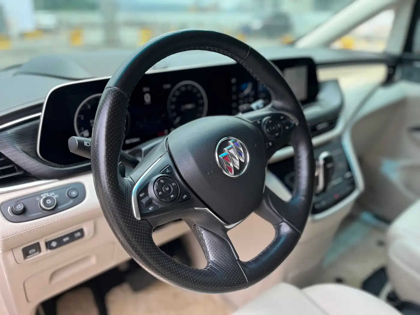 Buick GL8 2020 Avenir Six-Seat Elegance Edition фото 4