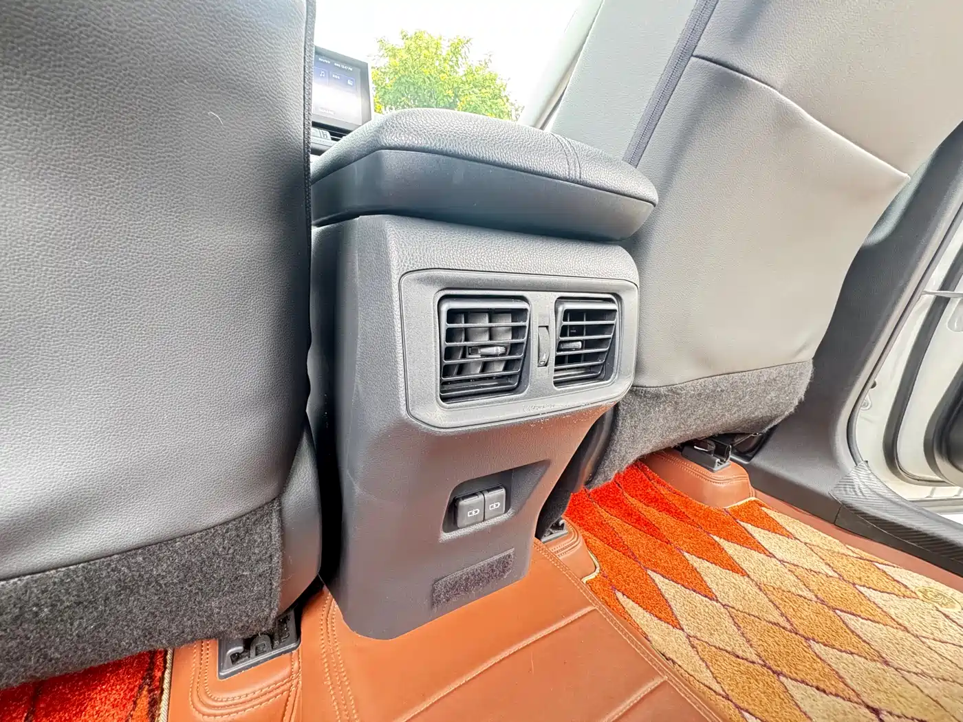 Toyota RAV4 Rongfang 2021 2.0L CVT 2WD Premium фото 12