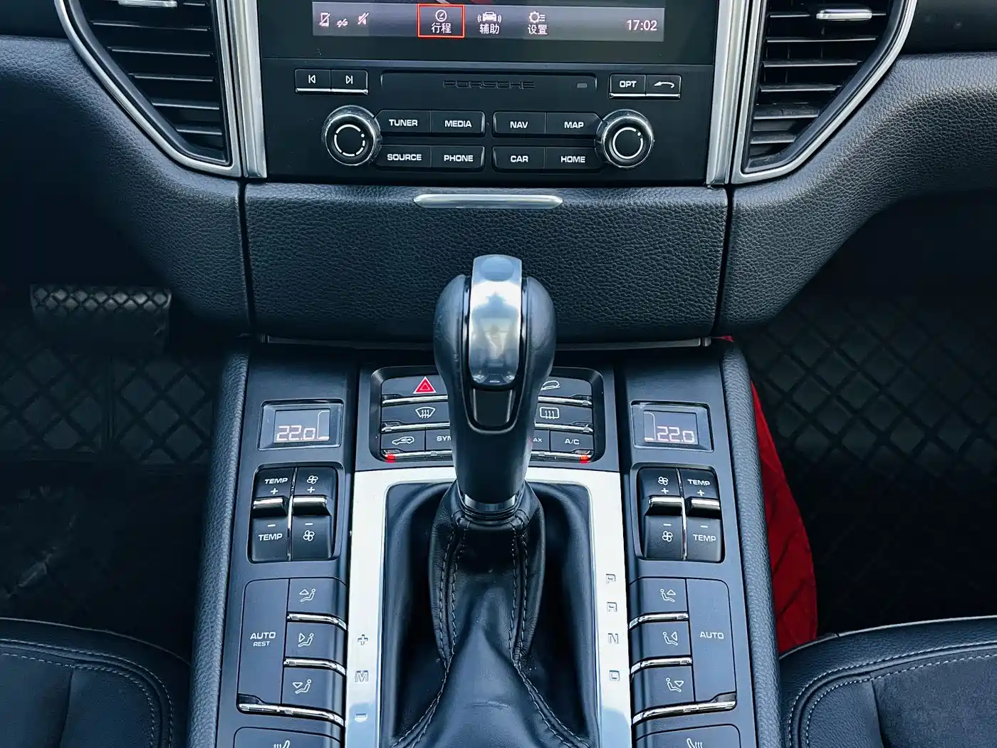 Porsche Macan 2017 Macan 2.0T фото 14