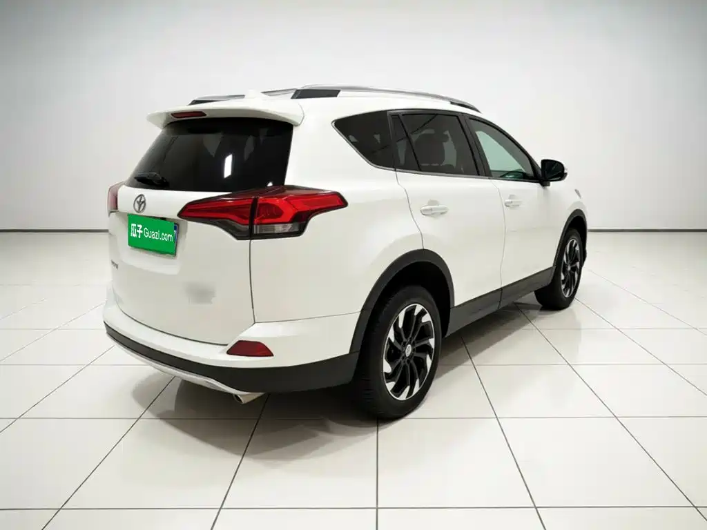 Photo 6 - Toyota RAV4 Rongfang
