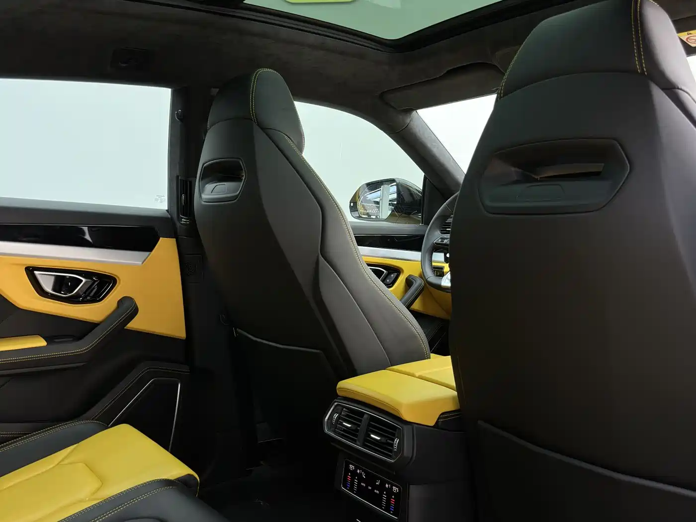 Lamborghini Urus 2021 4.0T V8 фото 26