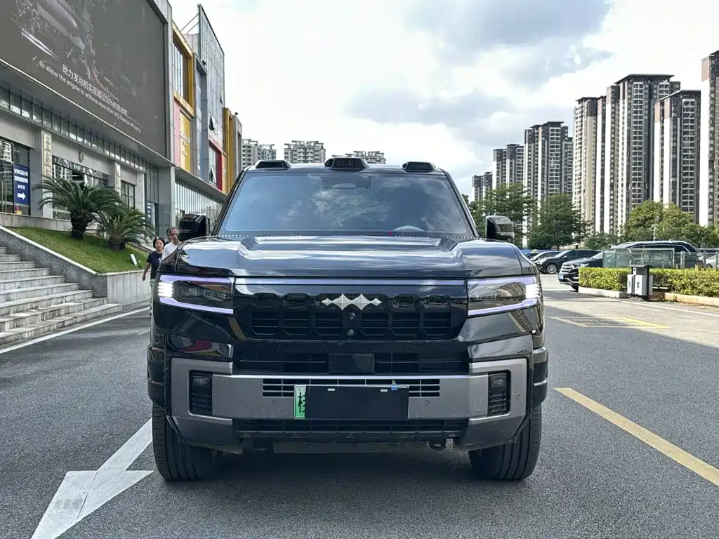 Fang Cheng Bao Leopard 8 2025 2025 Zhiyong Flagship Drone Edition 6-Seater