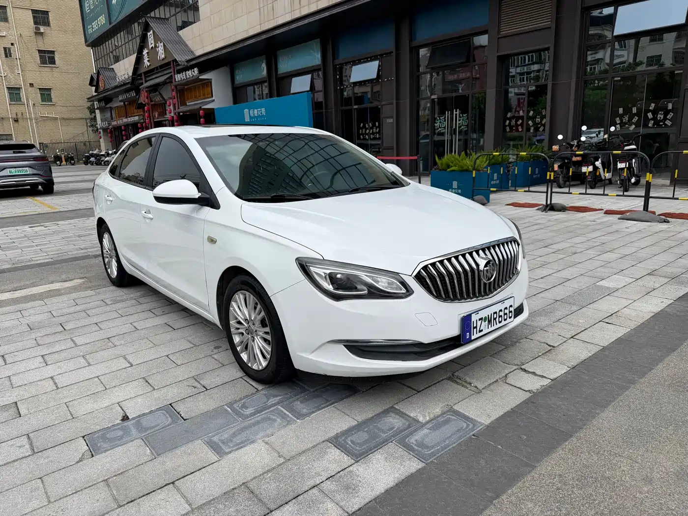 Buick Excelle 2015 15N Automatic Luxury фото 3