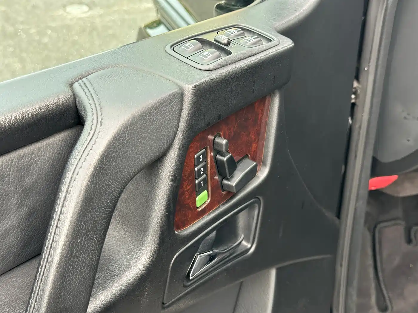 Mercedes-Benz G-Class 2010 2010 G 500