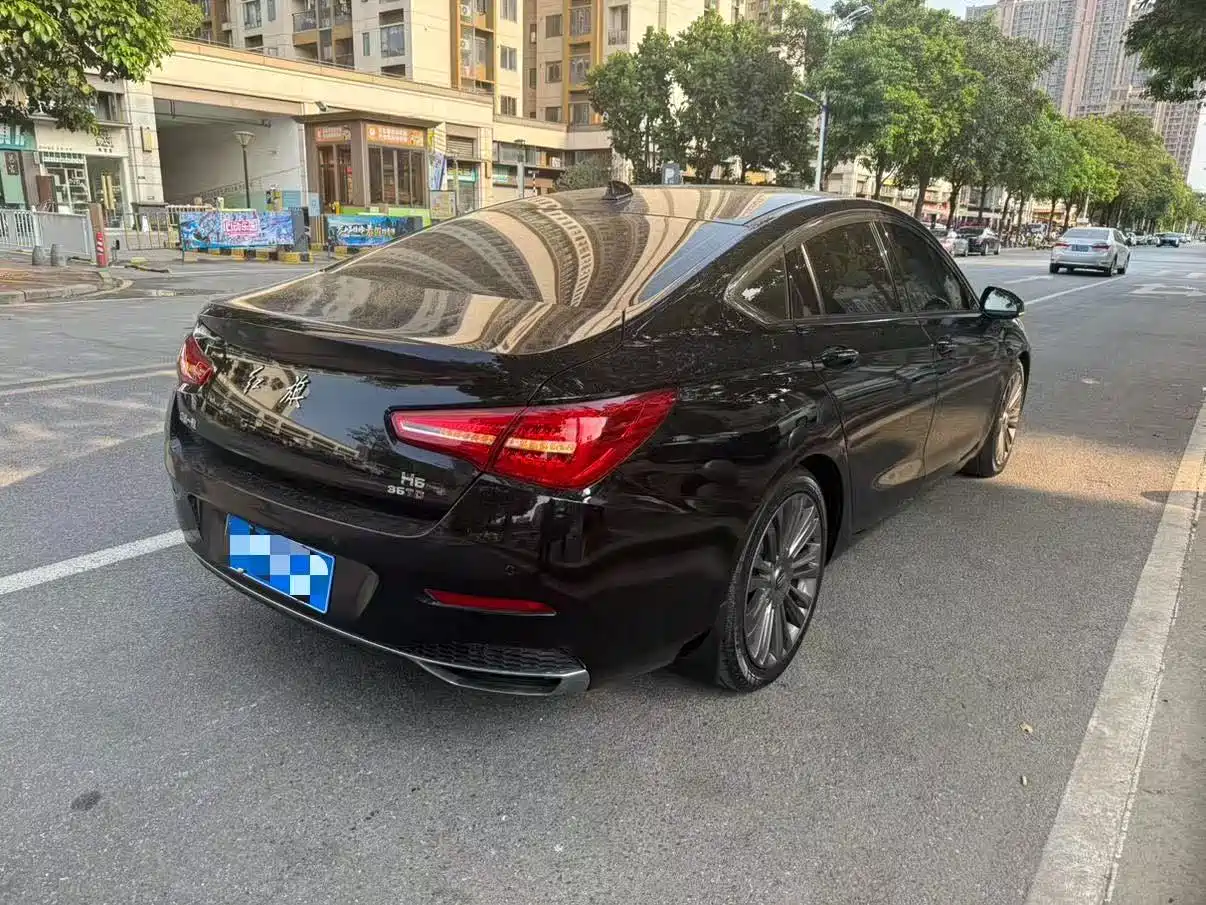 Hongqi H5 2022 Classic 1.8T Auto Smart Connect Flagship Enjoyment Edition фото 12