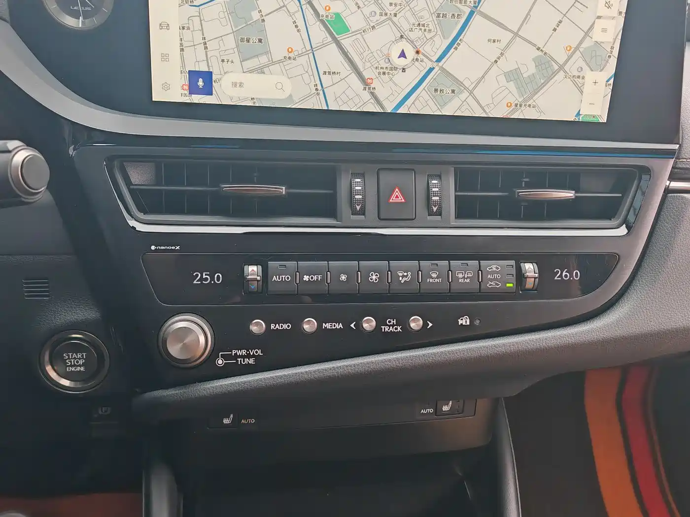 Lexus ES 2023 200 Excellence Edition фото 17