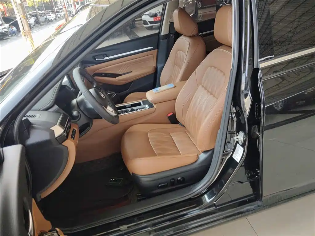 Photo 15 - Nissan Teana