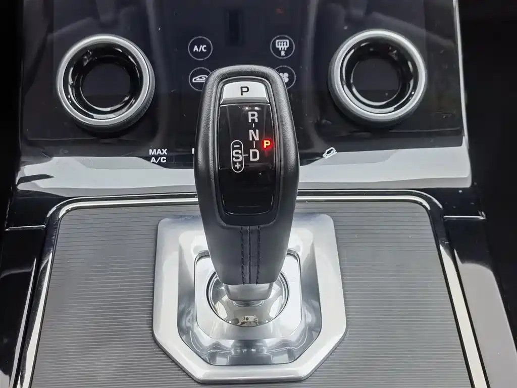 Land Rover Range Rover Evoque 2020 249PS R-DYNAMIC SE Sport Tech Edition фото 13
