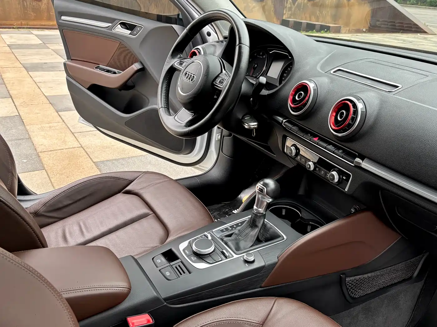Audi A3 2015 Limousine 40 TFSI Automatic Comfort фото 13