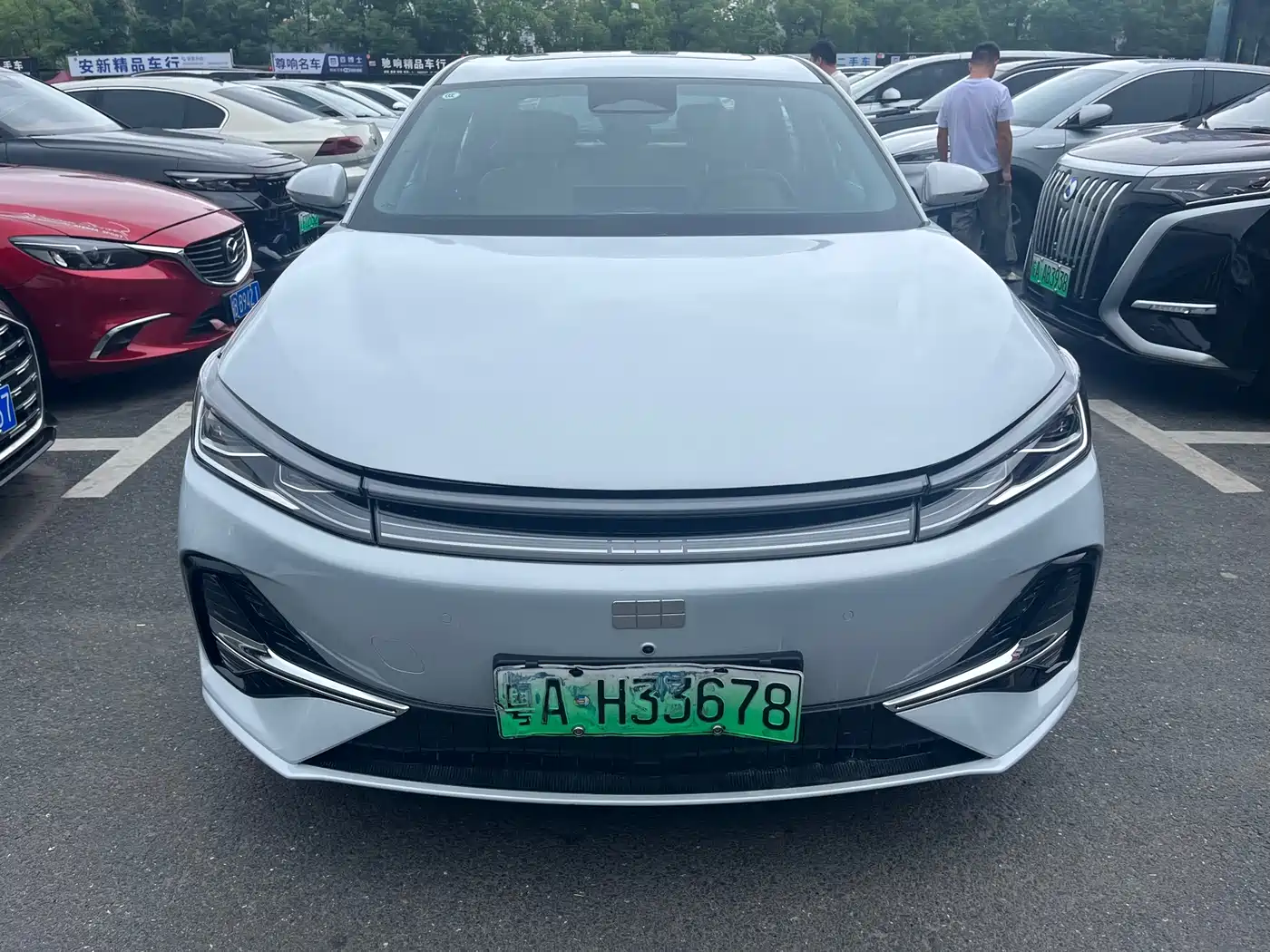 Geely Galaxy Galaxy A7 2025 EM-i 150km Long Voyage Edition фото 2