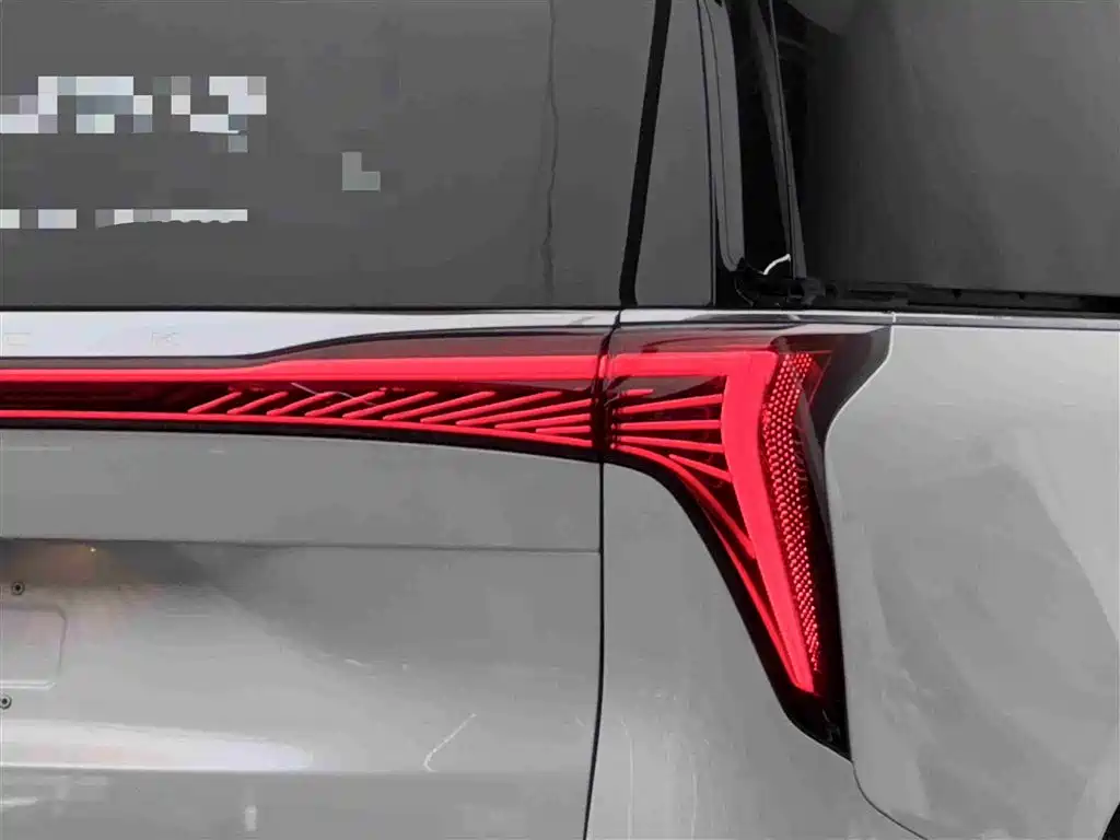 Buick Century 2025 2.0T 7-Seater World Edition фото 20