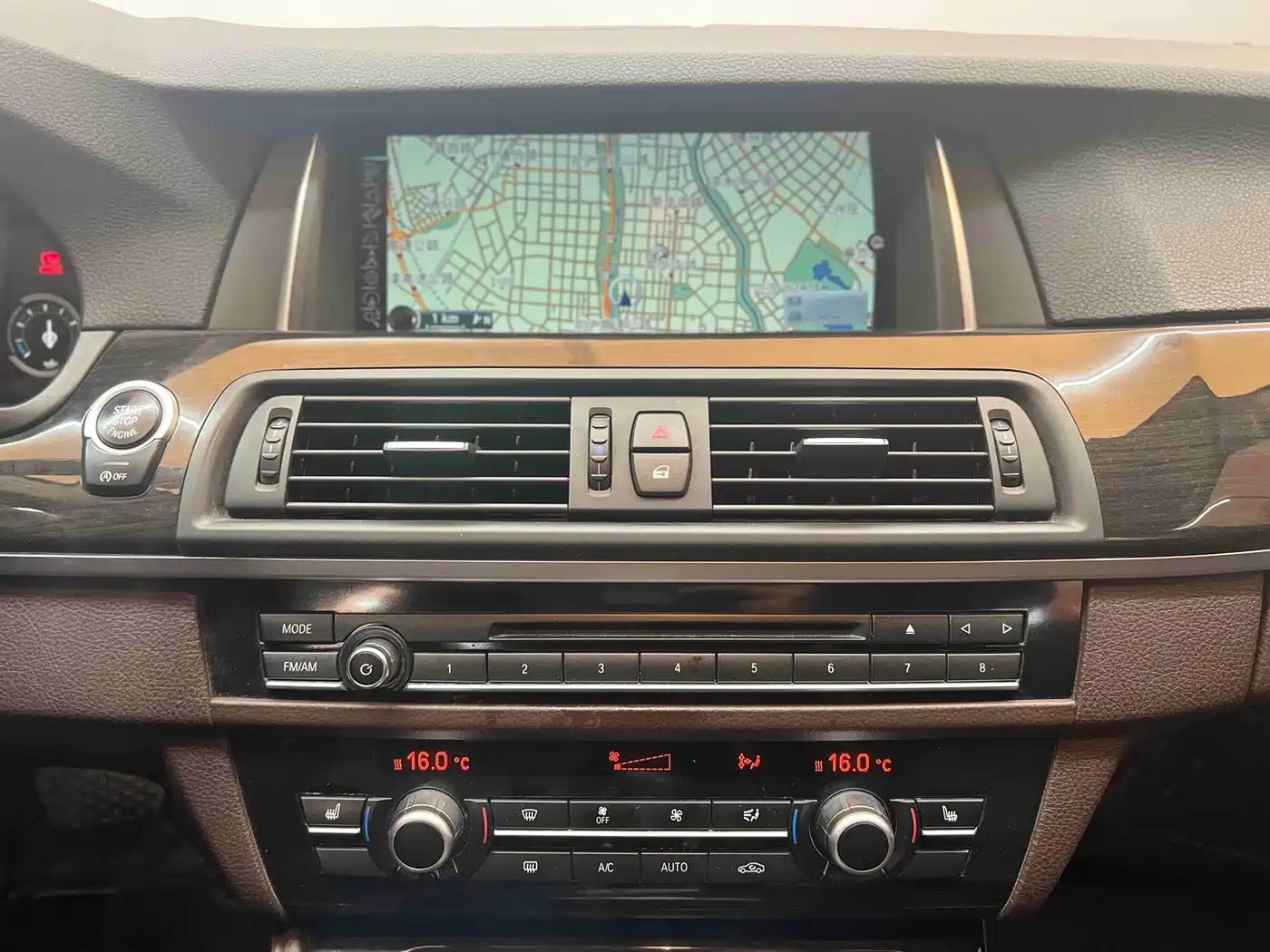 BMW 5 Series 2017 525Li Luxury Design Package фото 16