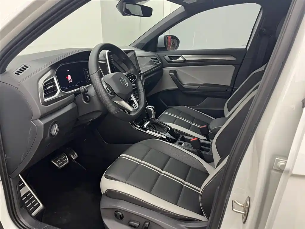 Volkswagen T-ROC 2023 300TSI DSG 2WD Dawn Edition фото 9