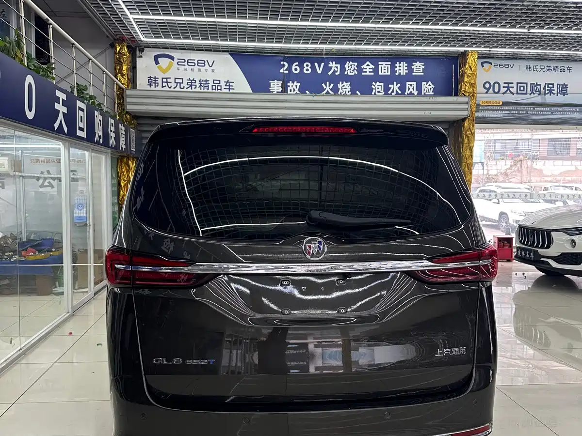 Buick GL8 2022 Land Business Class 652T Comfort фото 5