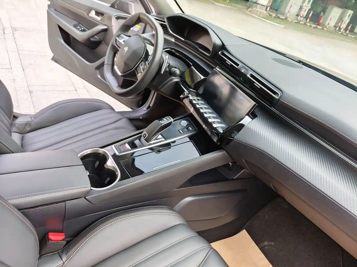 Peugeot 508 2022 508L 400THP PureTech Driving Control Edition фото 12